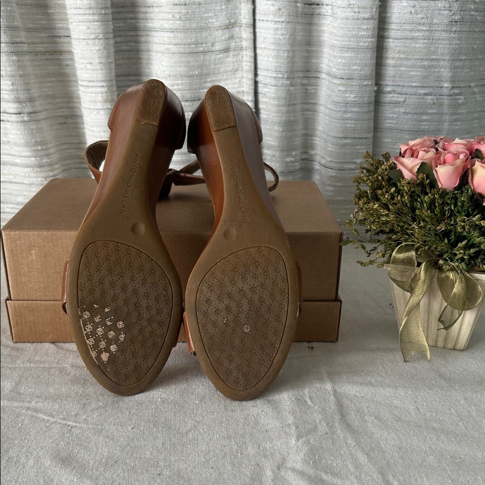 Gianni Bini Tan Leather Wedge Sandals - Picture 4 of 5